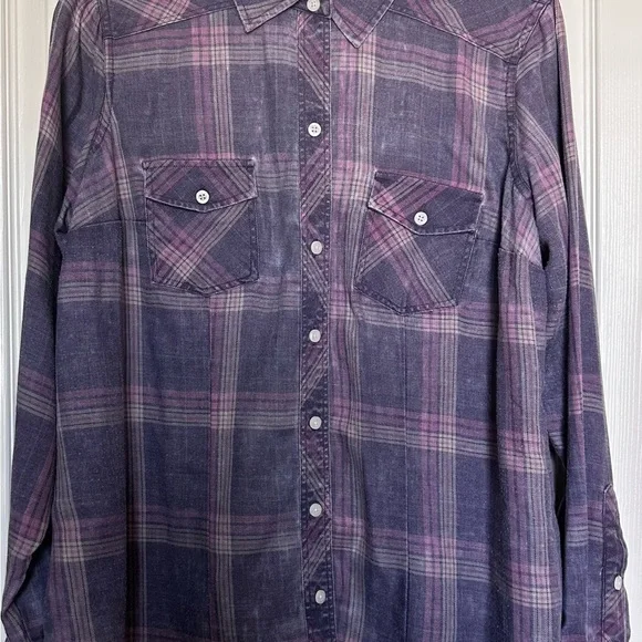 TORRID PURPLE PINK PLAID BUTTON DOWN SHIRT SIZE 00 NEW WITHOUT TAGS. - Picture 2 of 10
